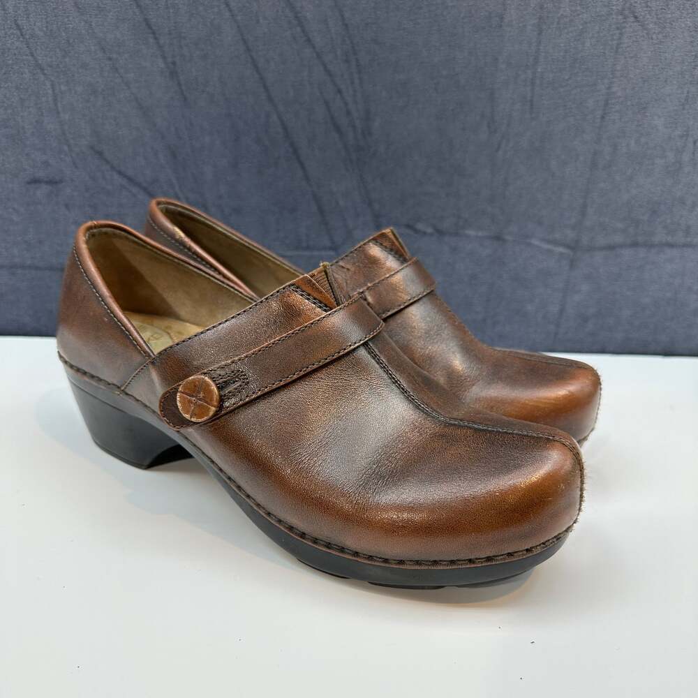 Dansko Solstice Brown Leather Button Strap Slip-On Clogs size 41